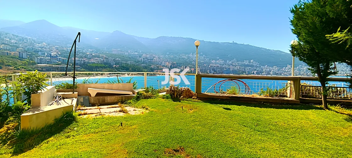 Chalet for Sale in Tabarja