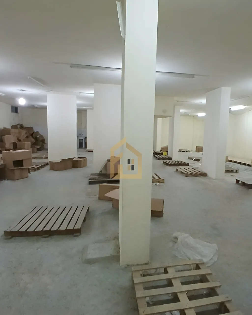 Warehouse for rent in Antelias, Lebanon