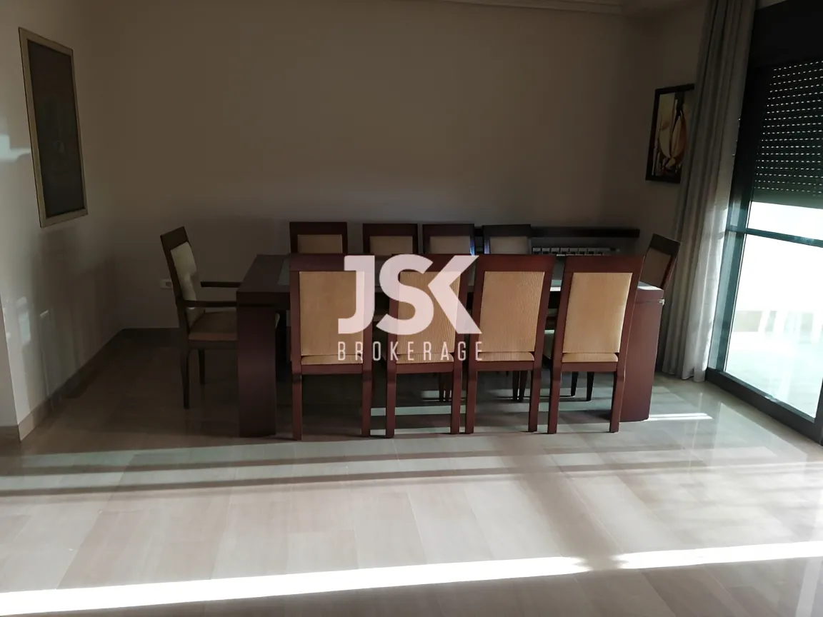 Apartment for Rent in Mazraat Yachoua, Lebanon - 3 bed, 3 bath