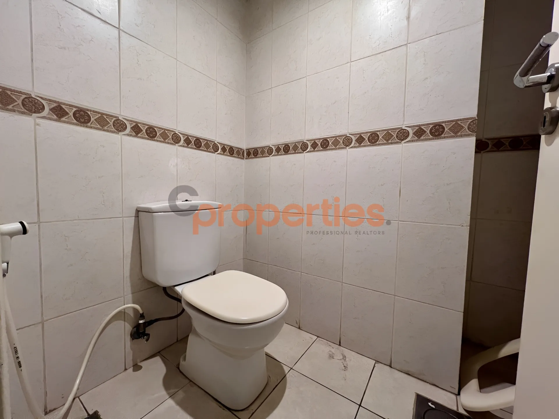 Office for Rent in Dekwaneh