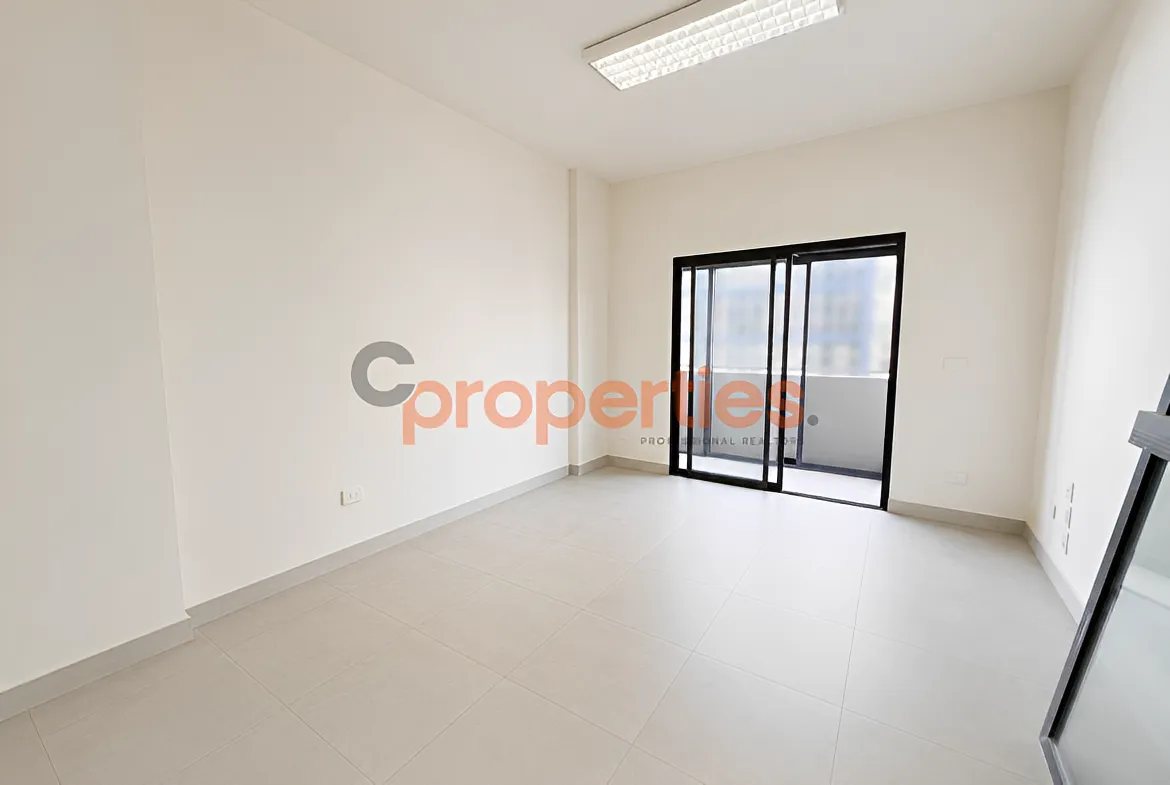 Office for Sale in Dekwaneh