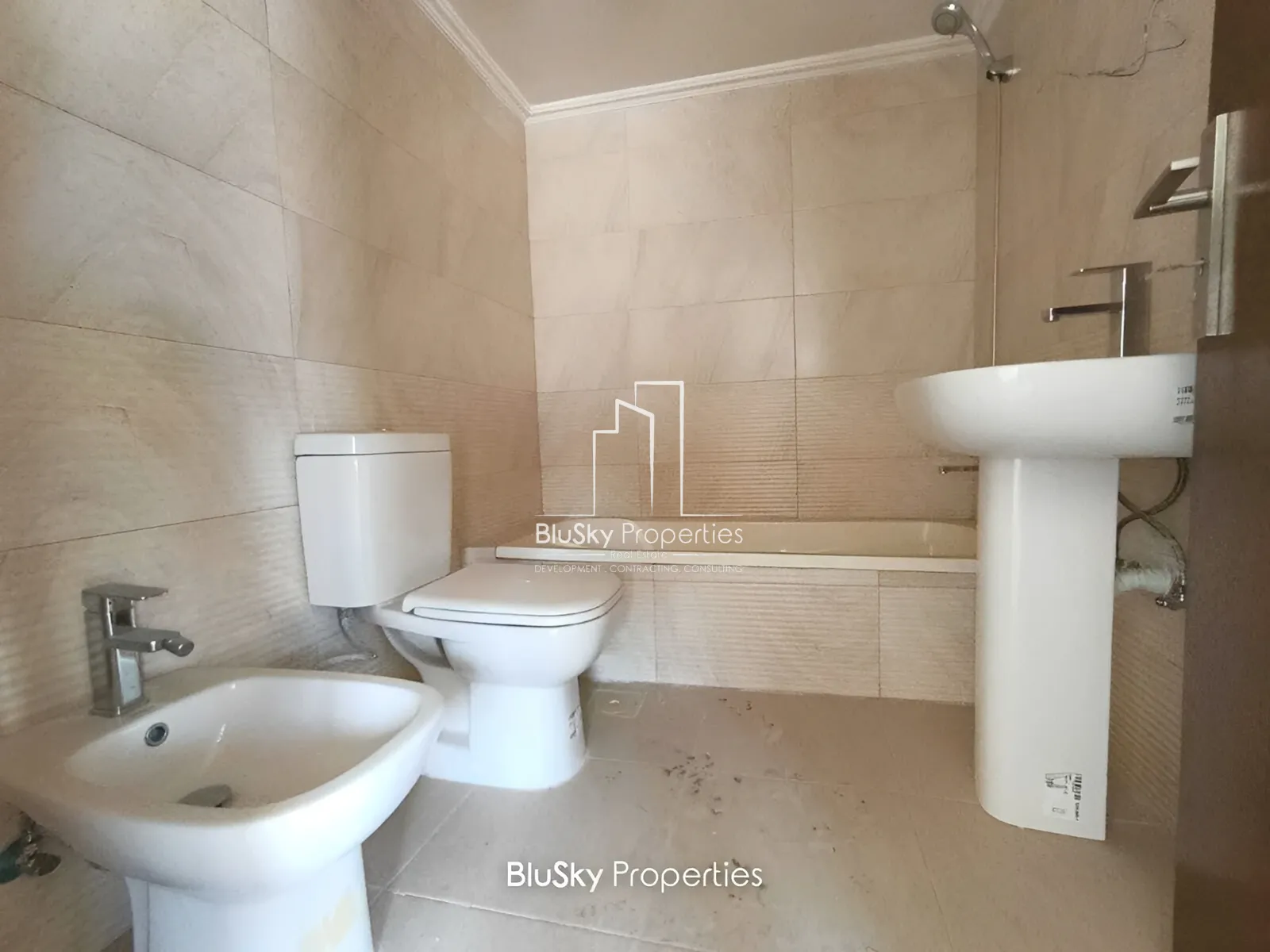 Apartment for Sale in Adma