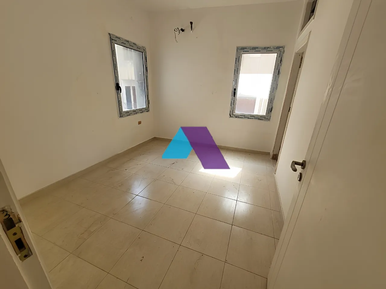 Apartment for Sale in Mar Takla - 3 bed, 4 bath