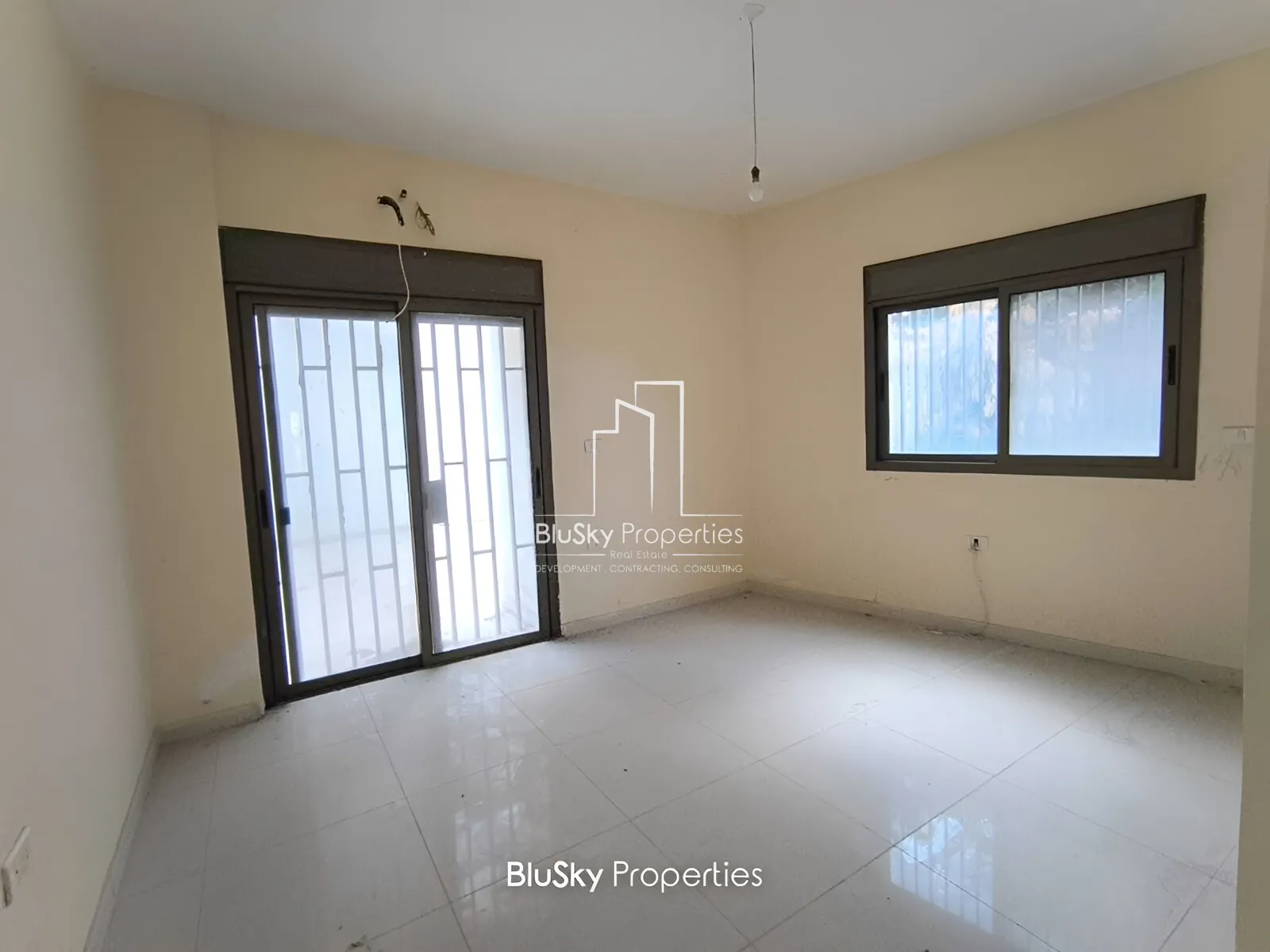 Apartment for Sale in Mtayleb - 3 bed, 4 bath