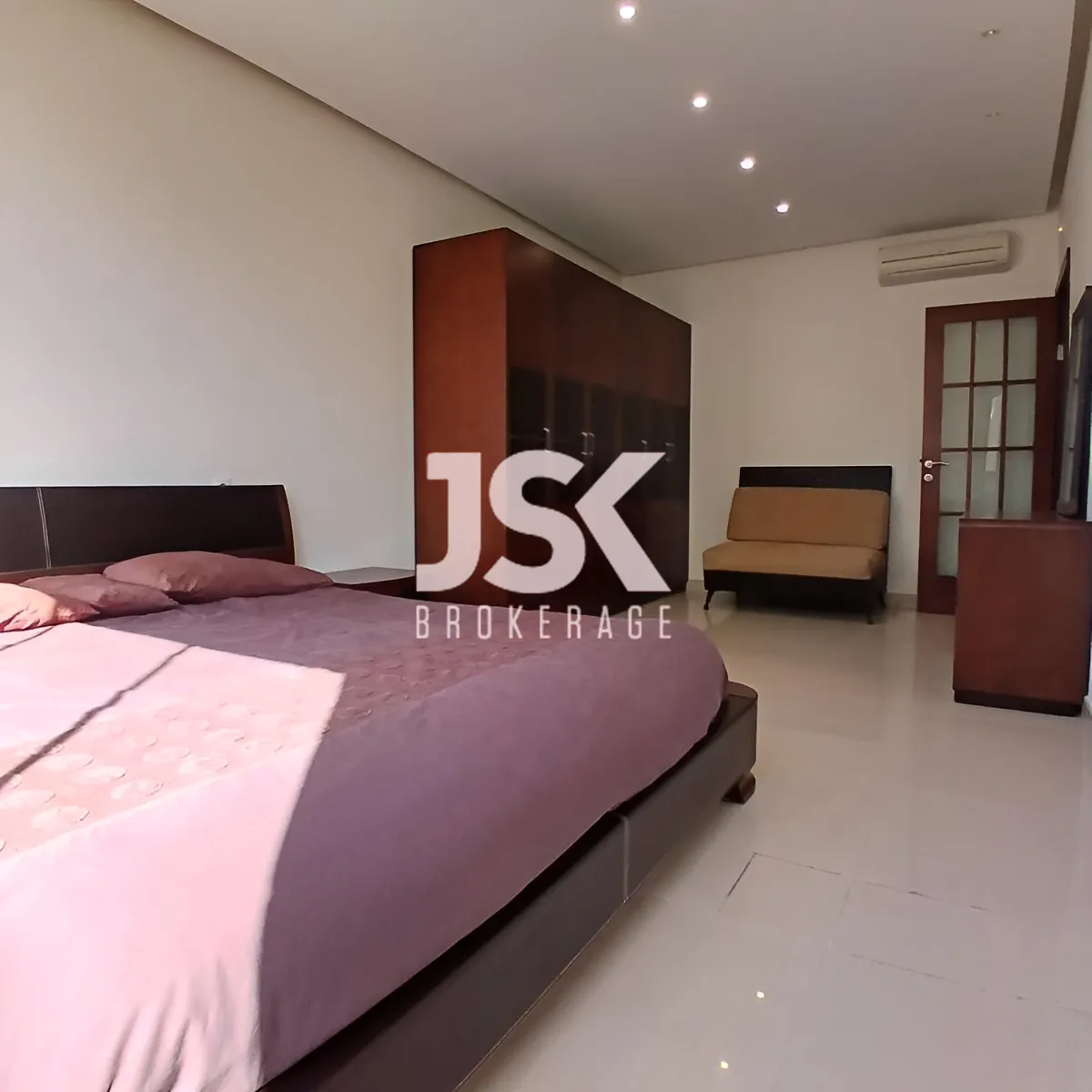 Apartment for Sale in Al Zarif, Beirut, Lebanon