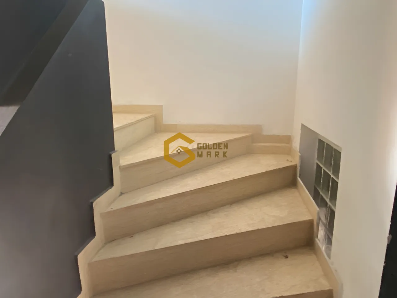 Shop for rent in Kfar Hbab