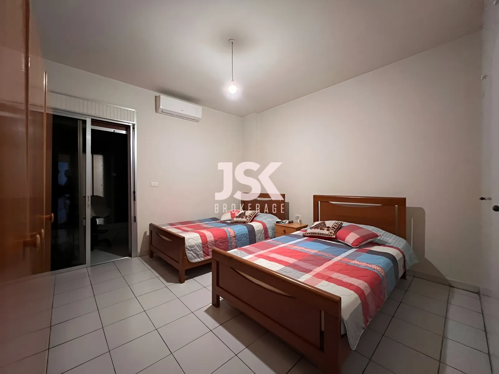 Apartment for Sale in Forn El Chebbak