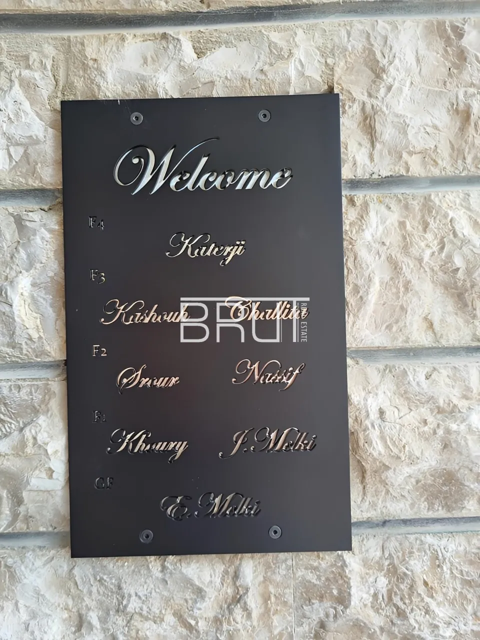 Apartment for Sale in Ballouneh
