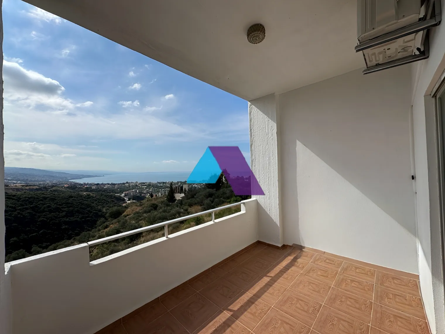 Apartment for sale in Aamchit