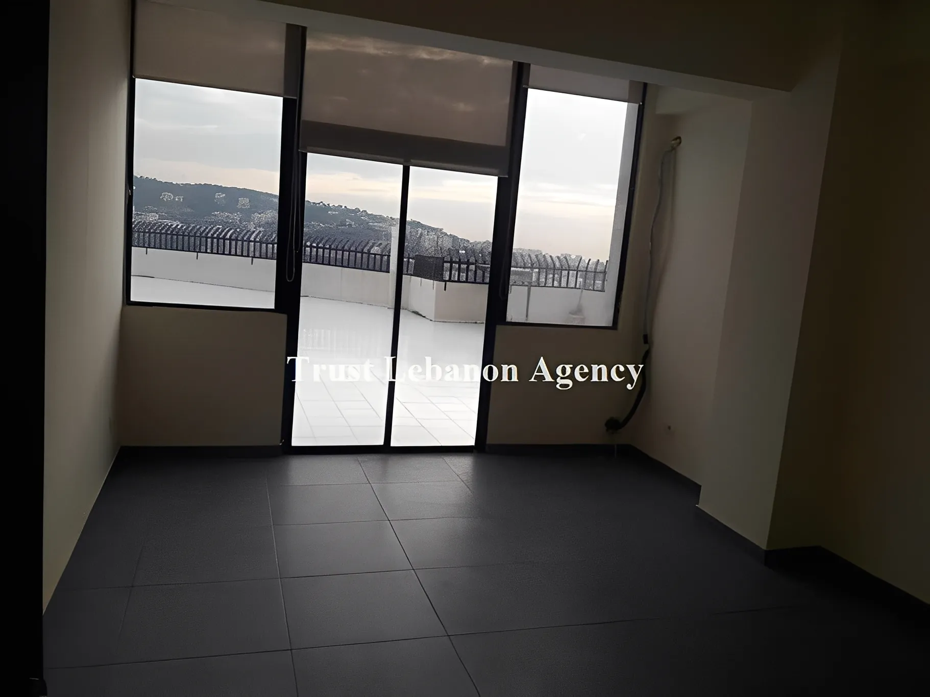 Office for rent in Metn, Mansourieh
