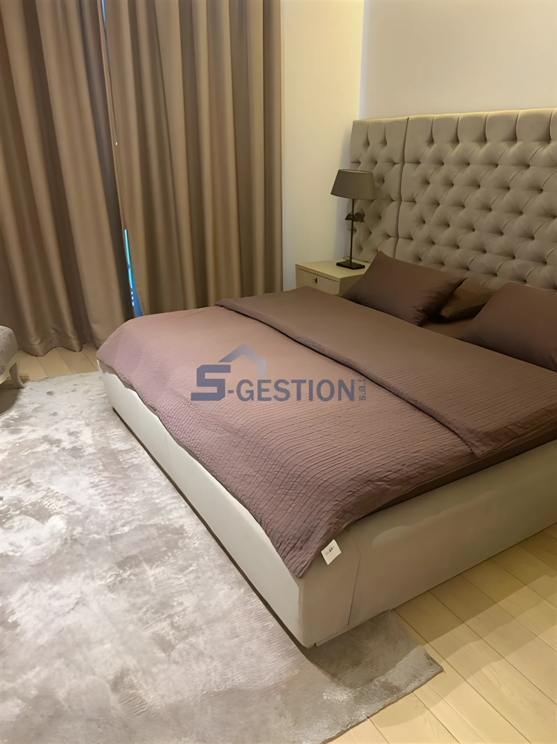 Apartment for Rent in Achrafieh - 3 bed, 5 bath