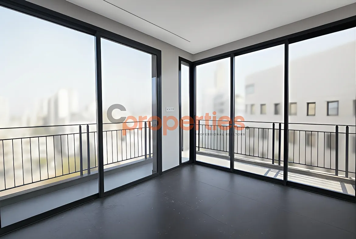 Apartment for Sale in Achrafieh - 3 bed, 4 bath
