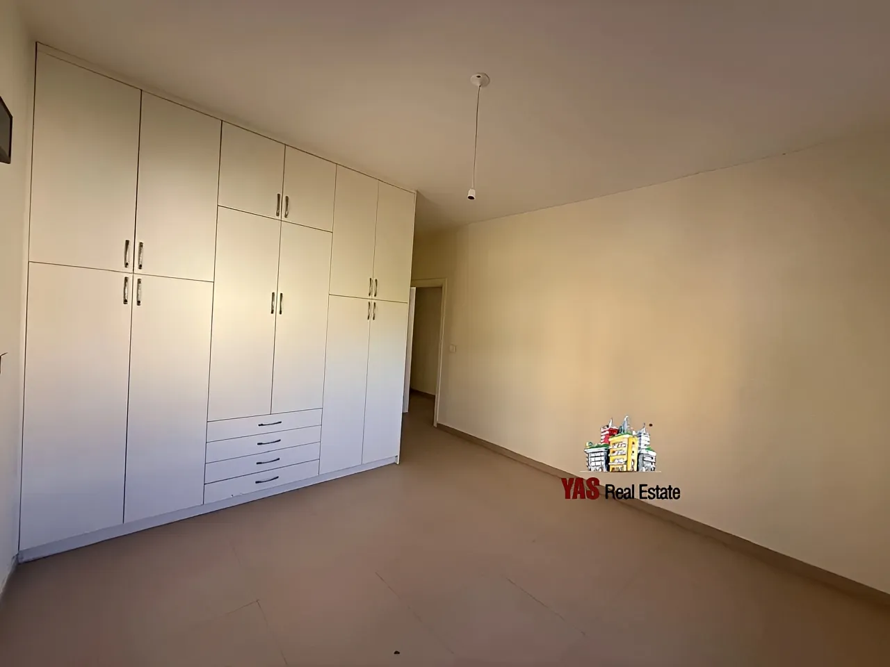 Apartment for Sale in Ballouneh - 3 bed, 5 bath
