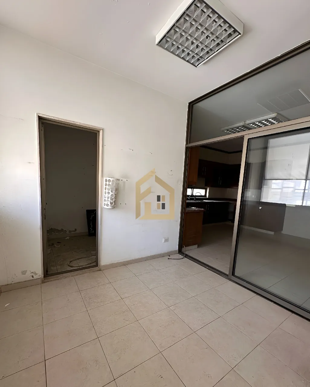 Apartment for sale in Manara