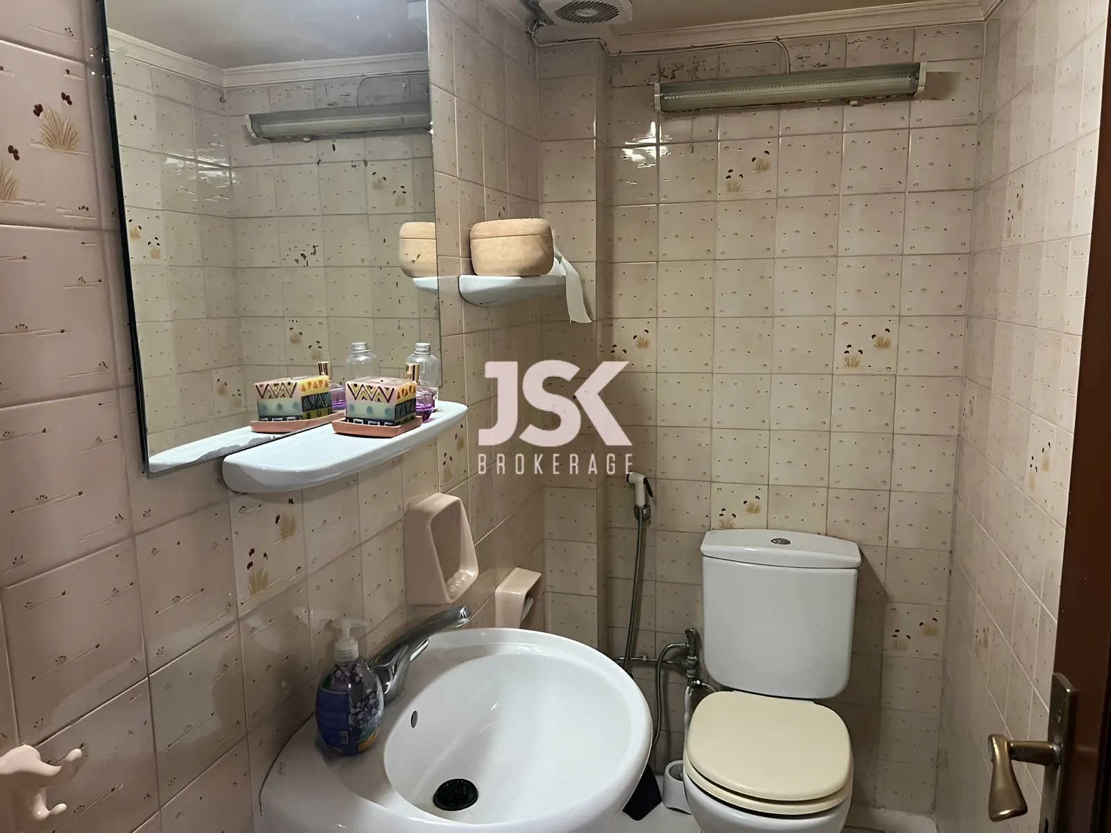 Apartment for Sale in Haret Hreik