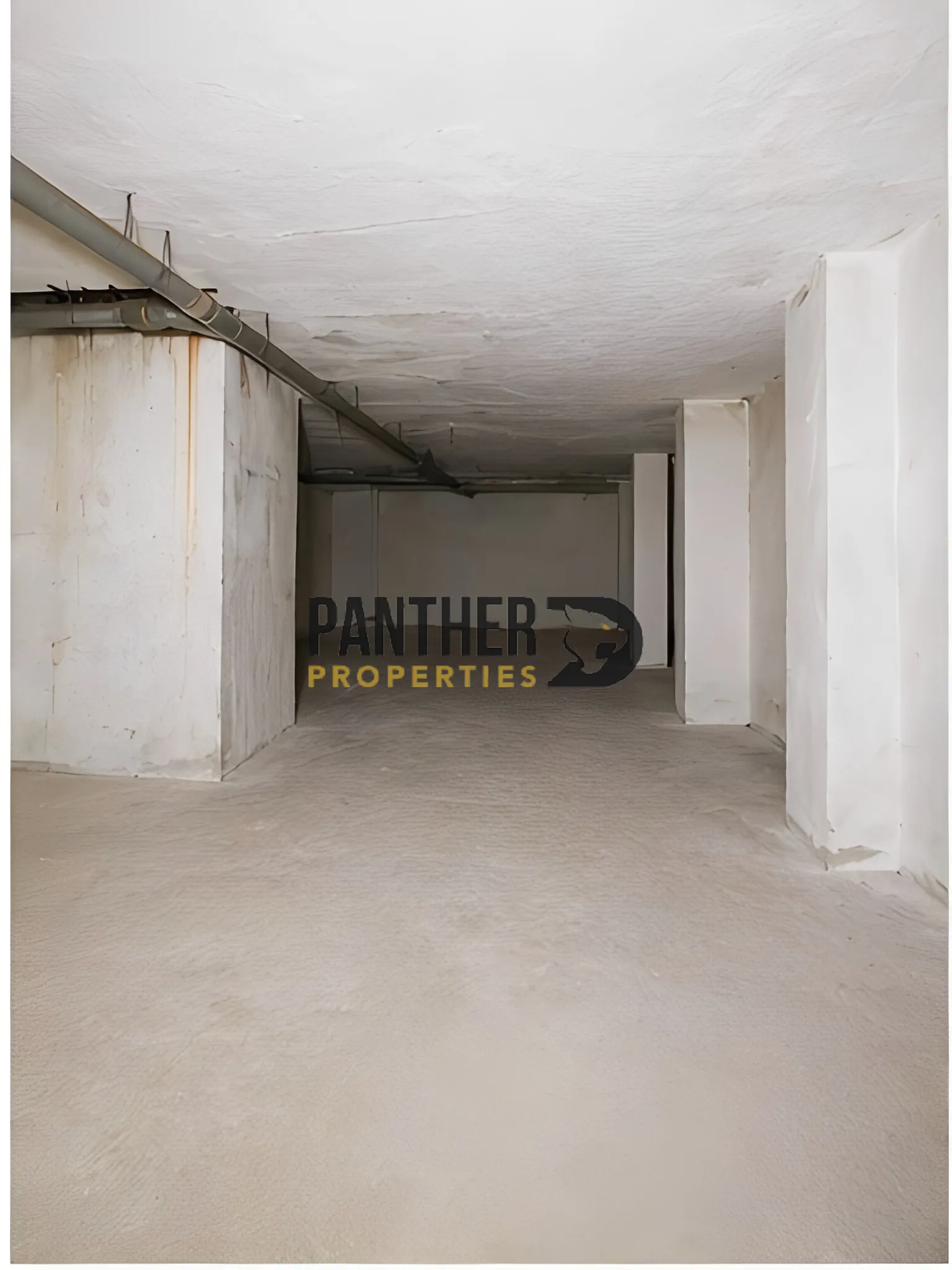 Warehouse for sale in Mazraat Yachoua, Lebanon