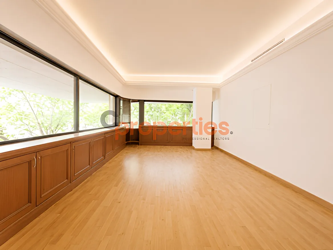 Shop for Rent in Hamra