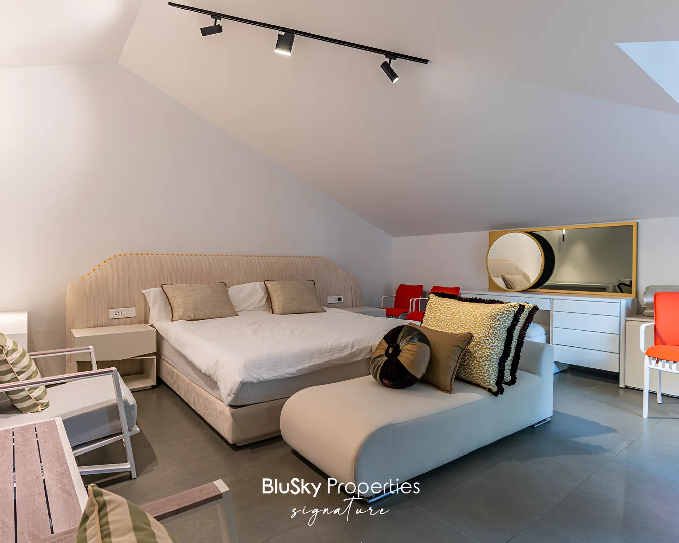 Duplex for sale in Beit Meri
