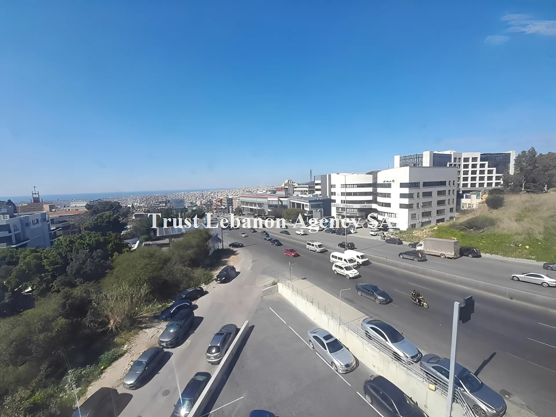 Office for rent in Baabda, Hazmieh