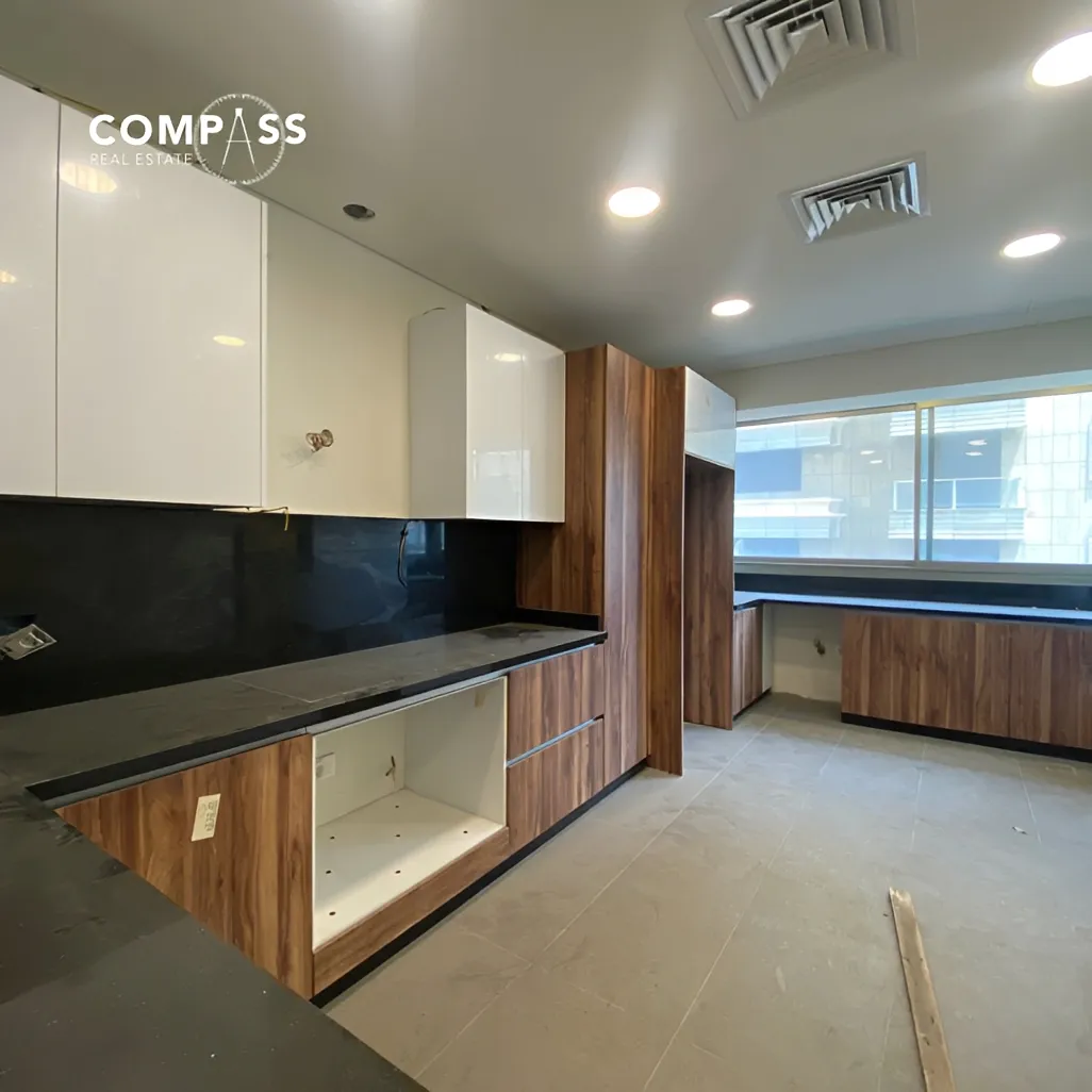Apartment for sale in Gabriel El Murr, Bayrut, Lebanon - 3 bed, 4 bath