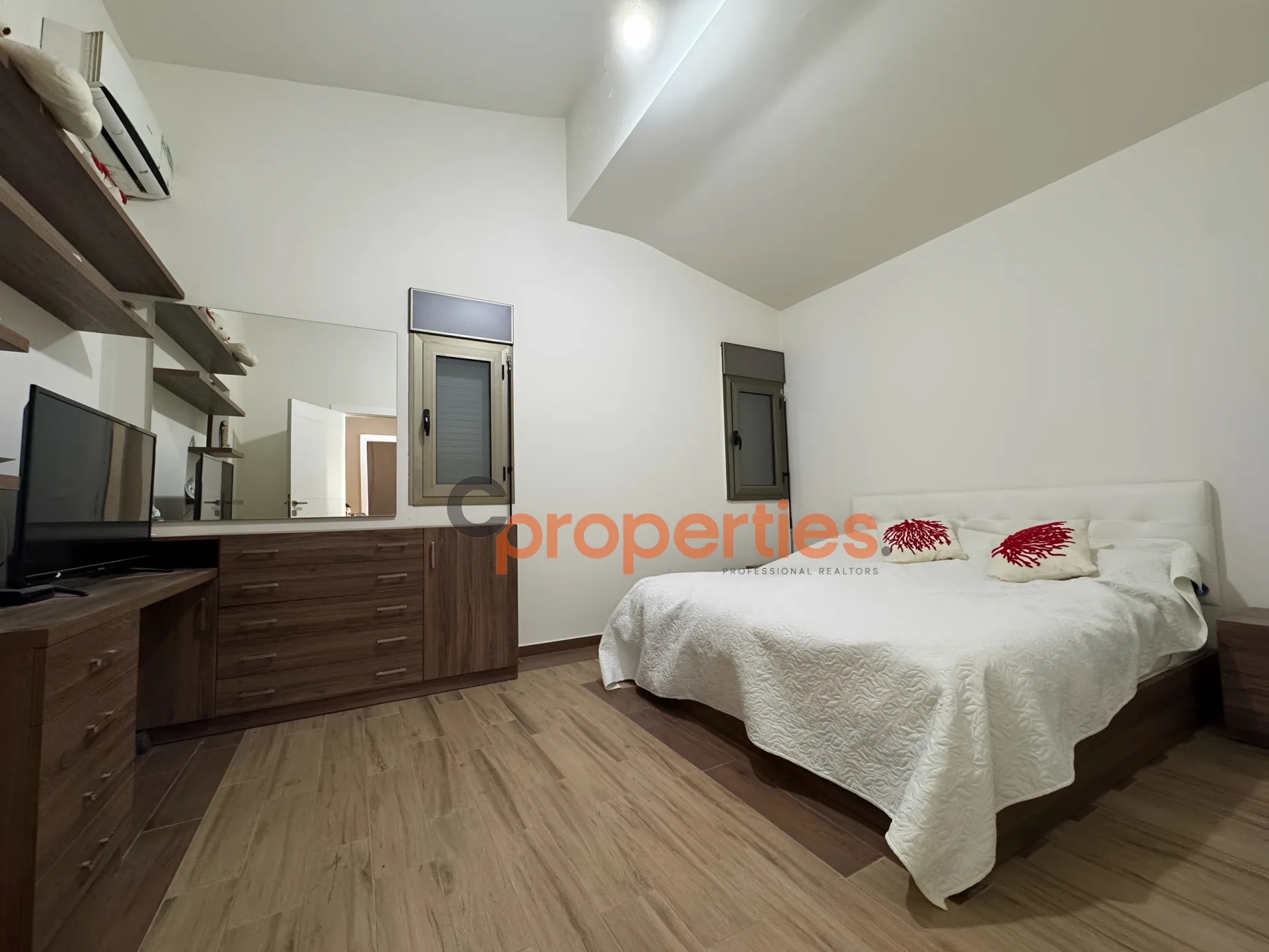Villa for Sale in Aachqout