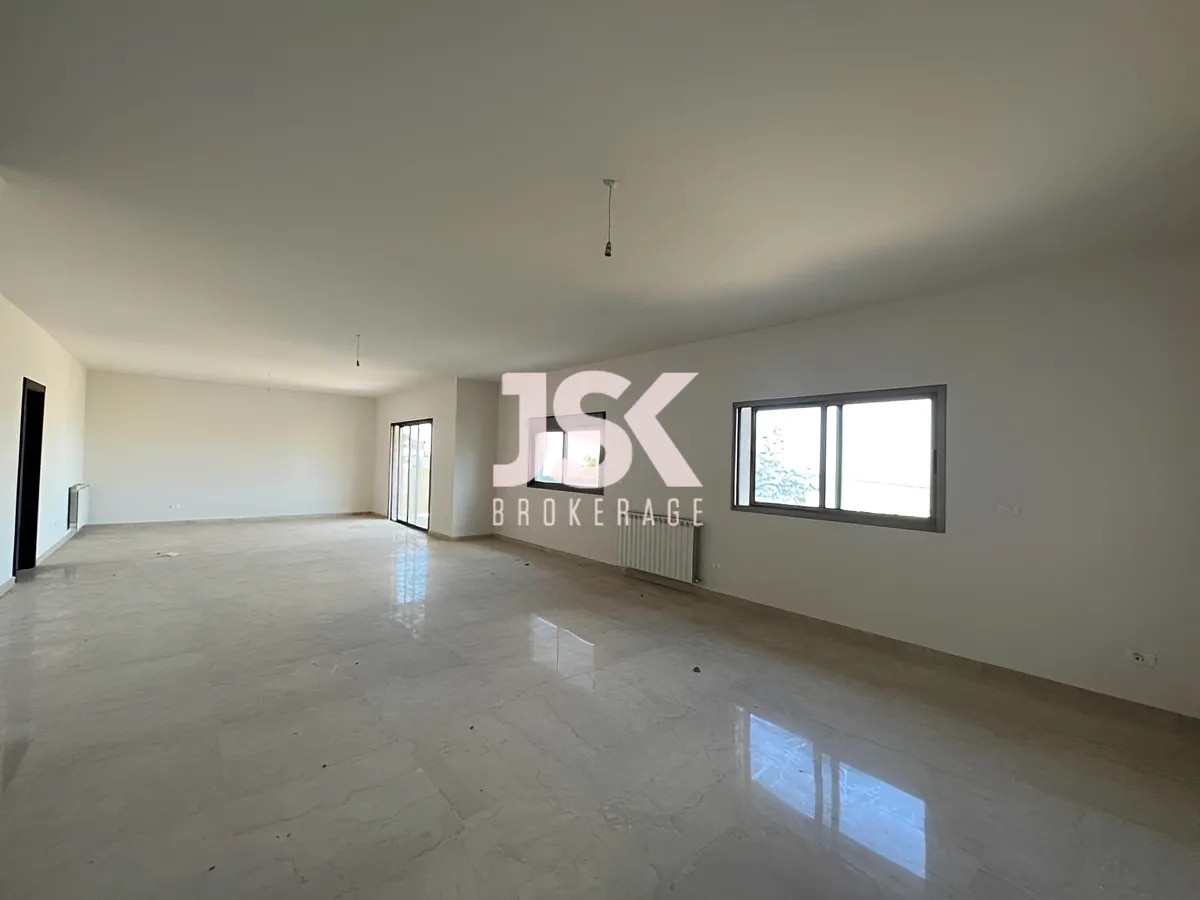 Apartment for Sale in Kfar Hbab, Lebanon - 3 bed, 5 bath