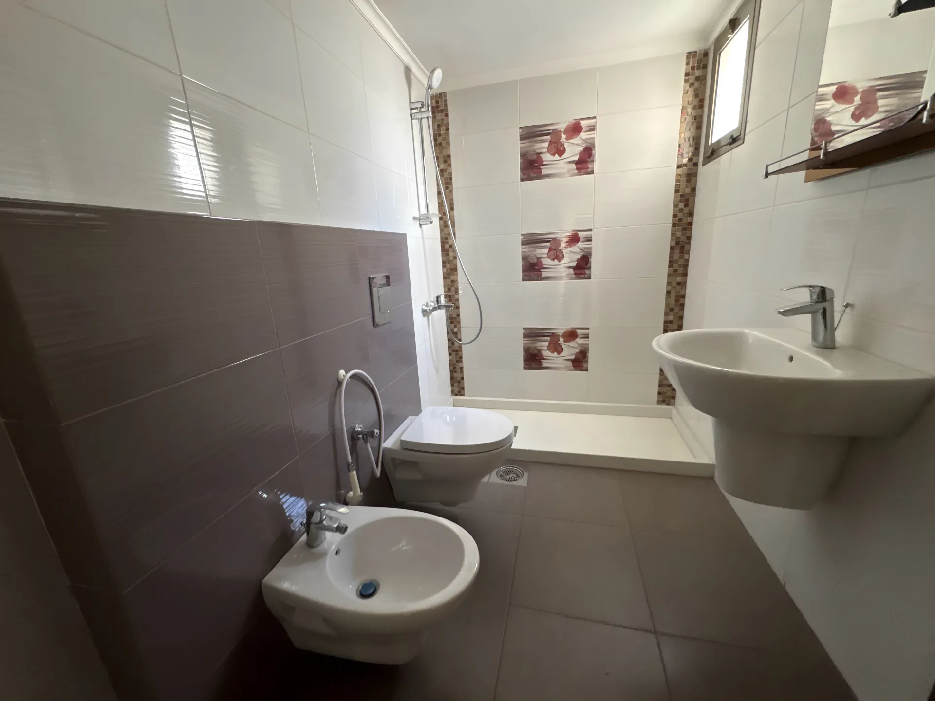 Apartment for rent in Ras al naba'a, beirut, lebanon - 3 bed, 3.0 bath