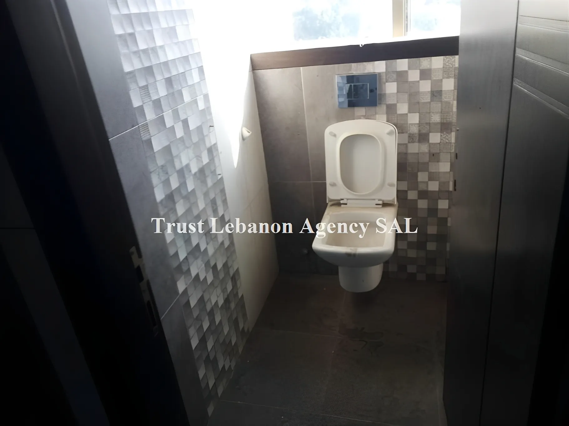Commercial Property For Rent in Kfarchima