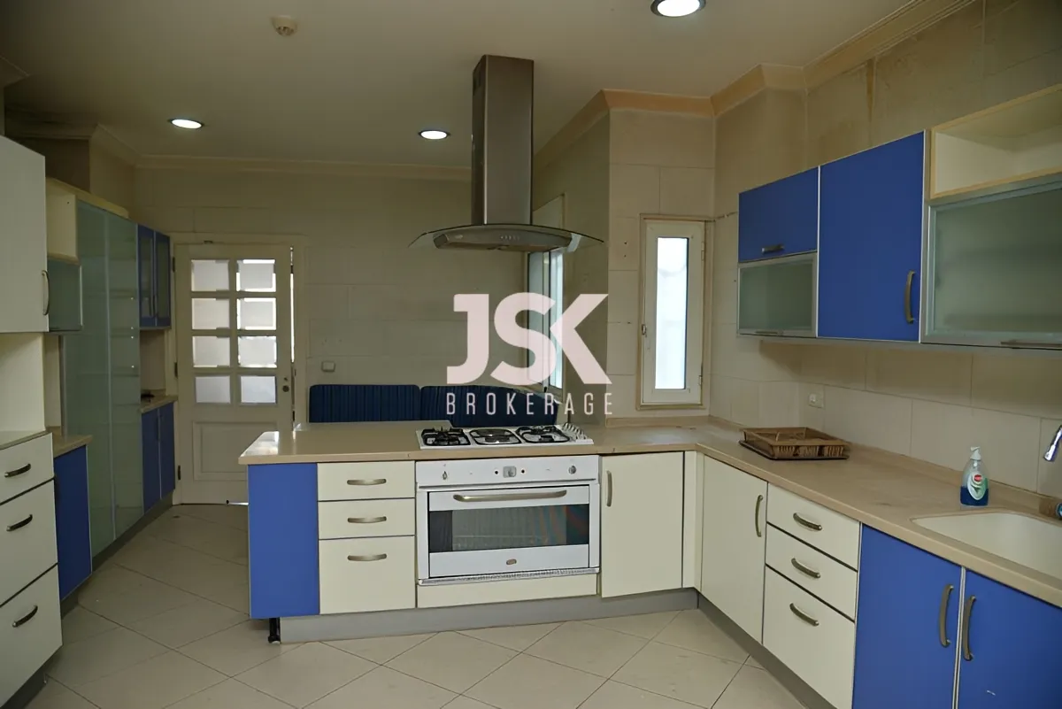 Apartment for Sale in Hamra, Beirut, Lebanon