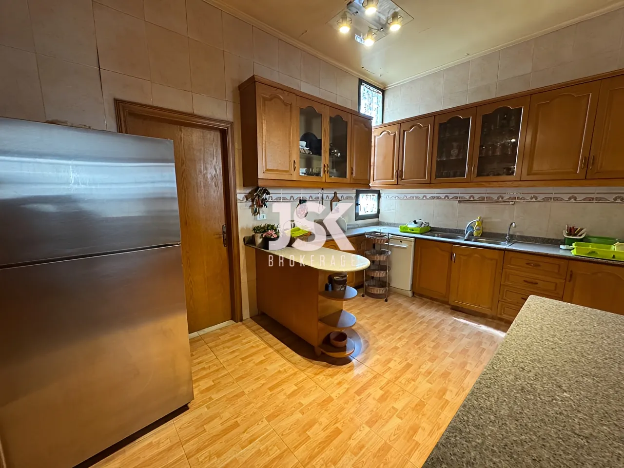 Apartment for Sale in Ras