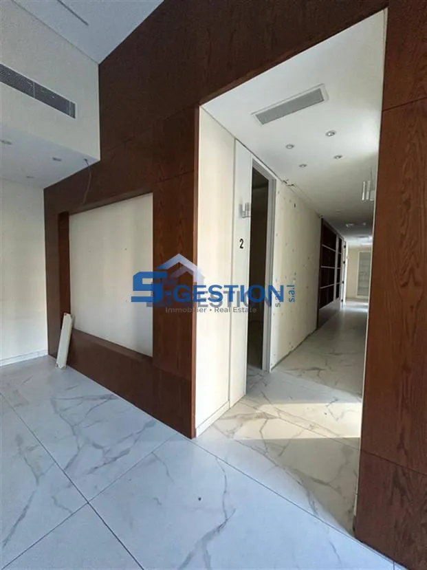Shop for rent in Downtown