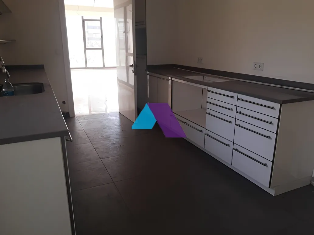 Apartment for Sale in Ras