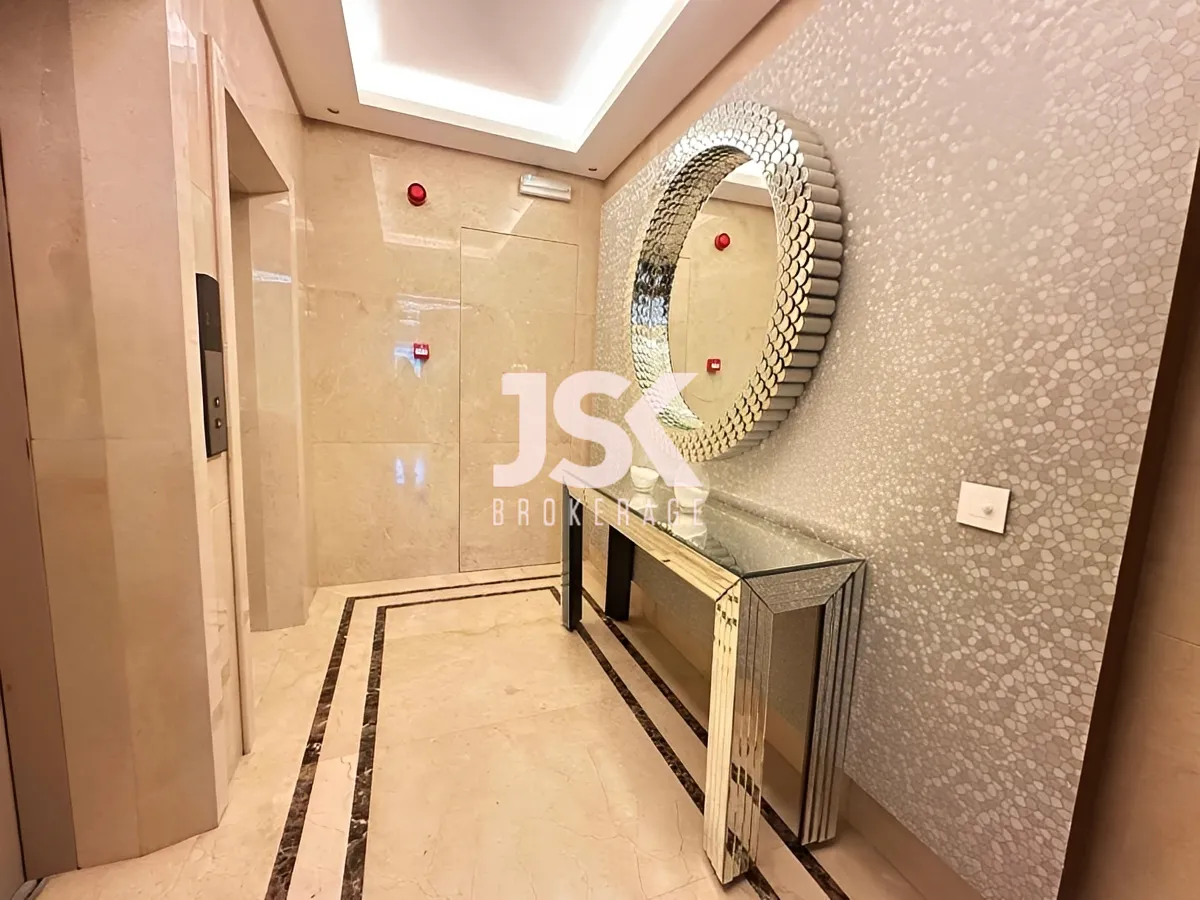 Apartment for Sale in Ain Al Mraiseh, Beirut, Lebanon
