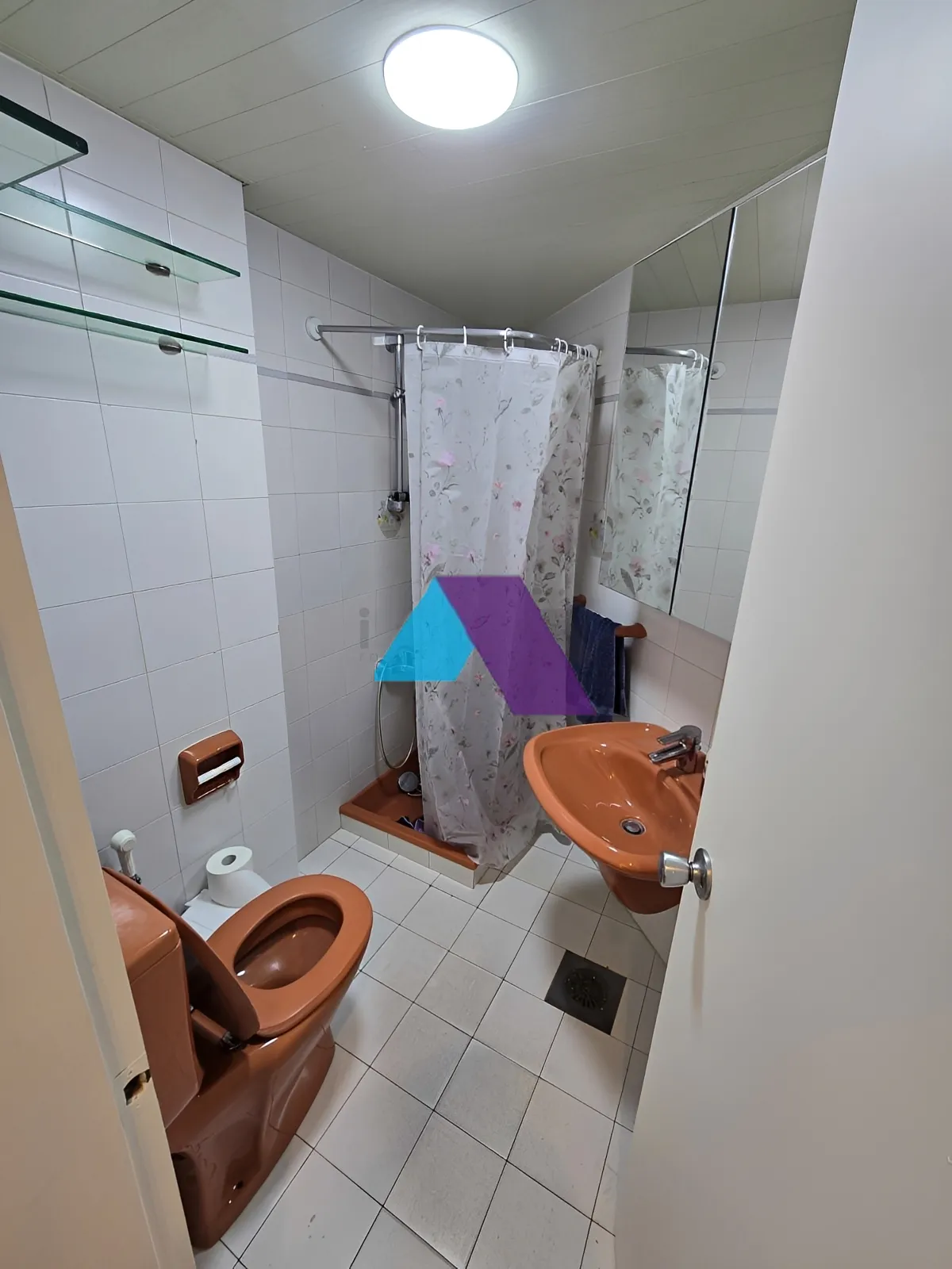 Chalet for sale in Kaslik, Lebanon - 1 bed, 1 bath