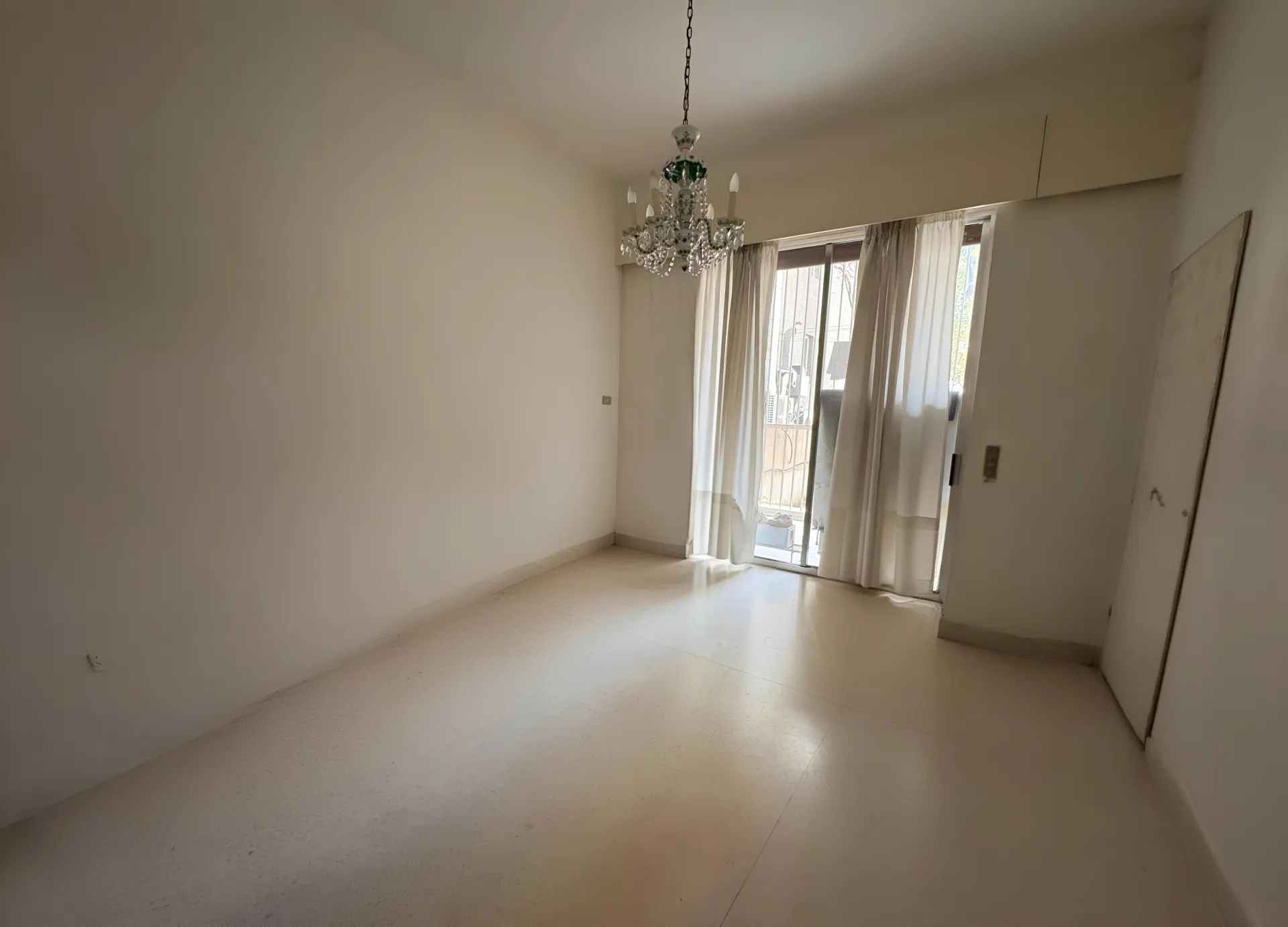 Apartment for sale in Hamra, beirut, lebanon - 3 bed, 2.5 bath