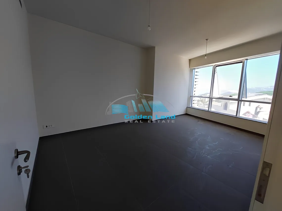 Office for rent in Beit El Chaar