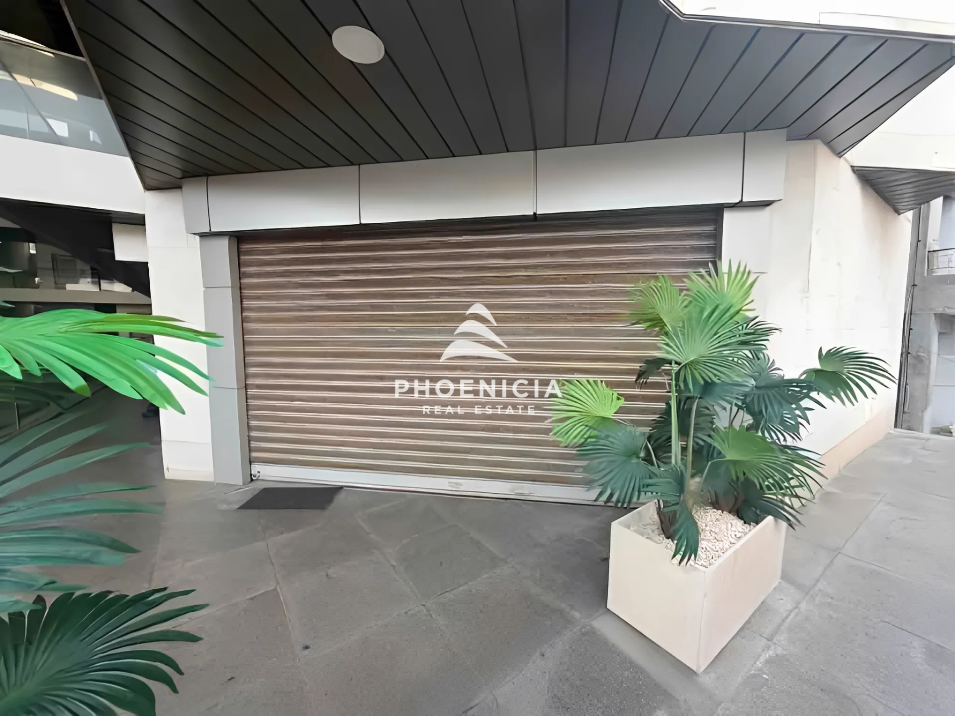 Shop for sale in Amchit Main Rd، Aamchit, Lebanon