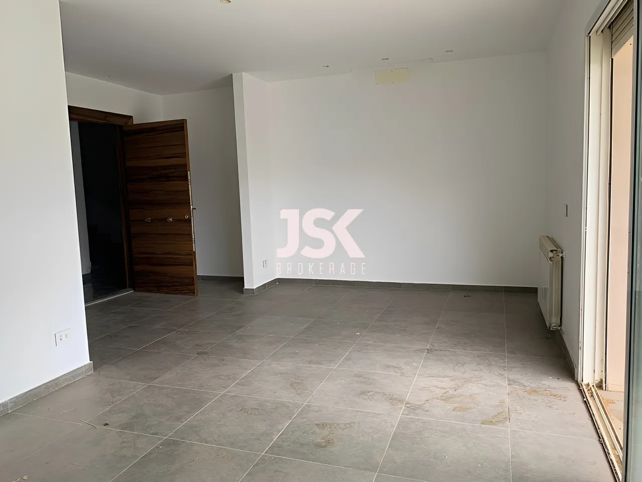 Apartment for Sale in Baabdat - 2 bed, 3 bath