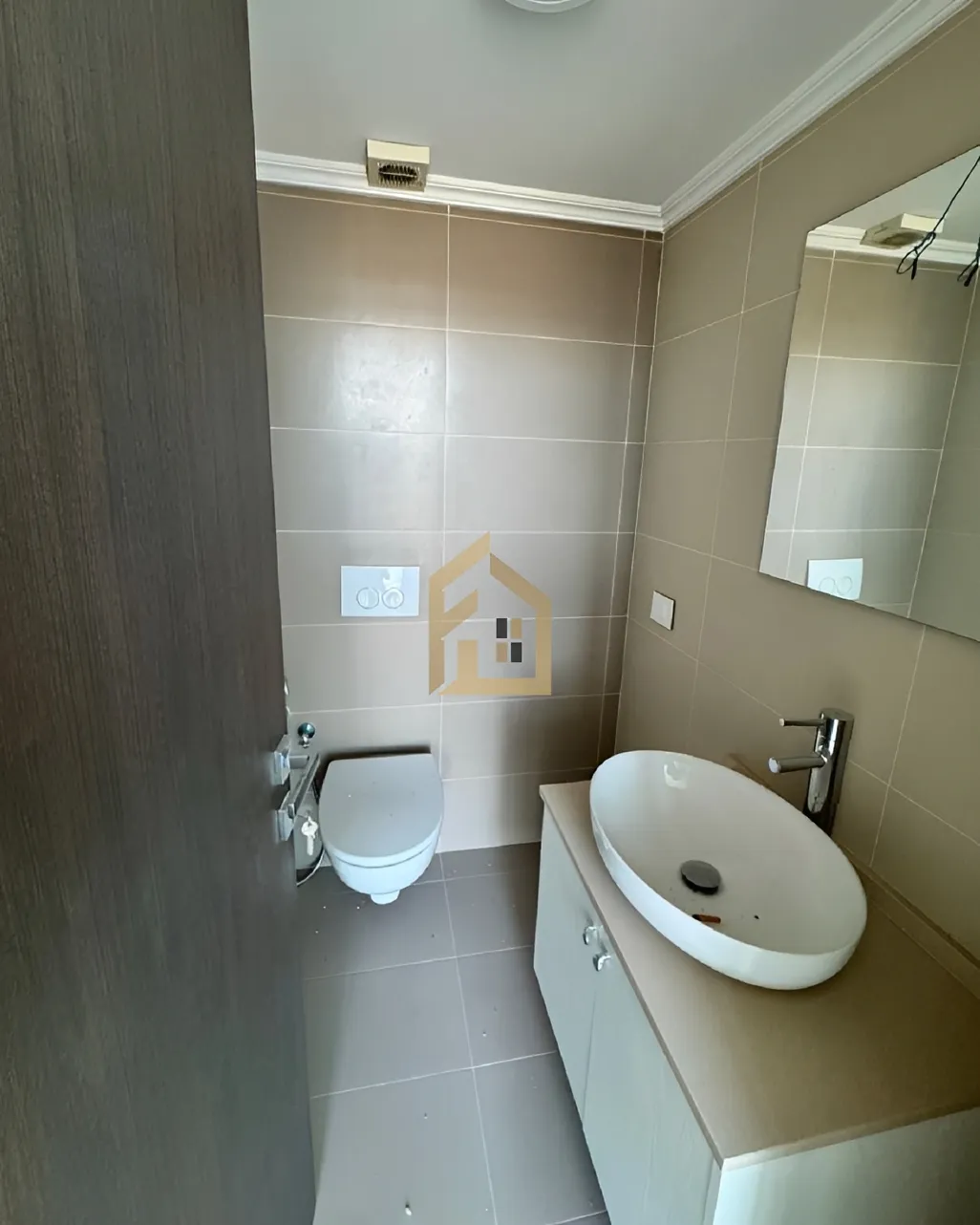 Office for rent in Antelias, Lebanon