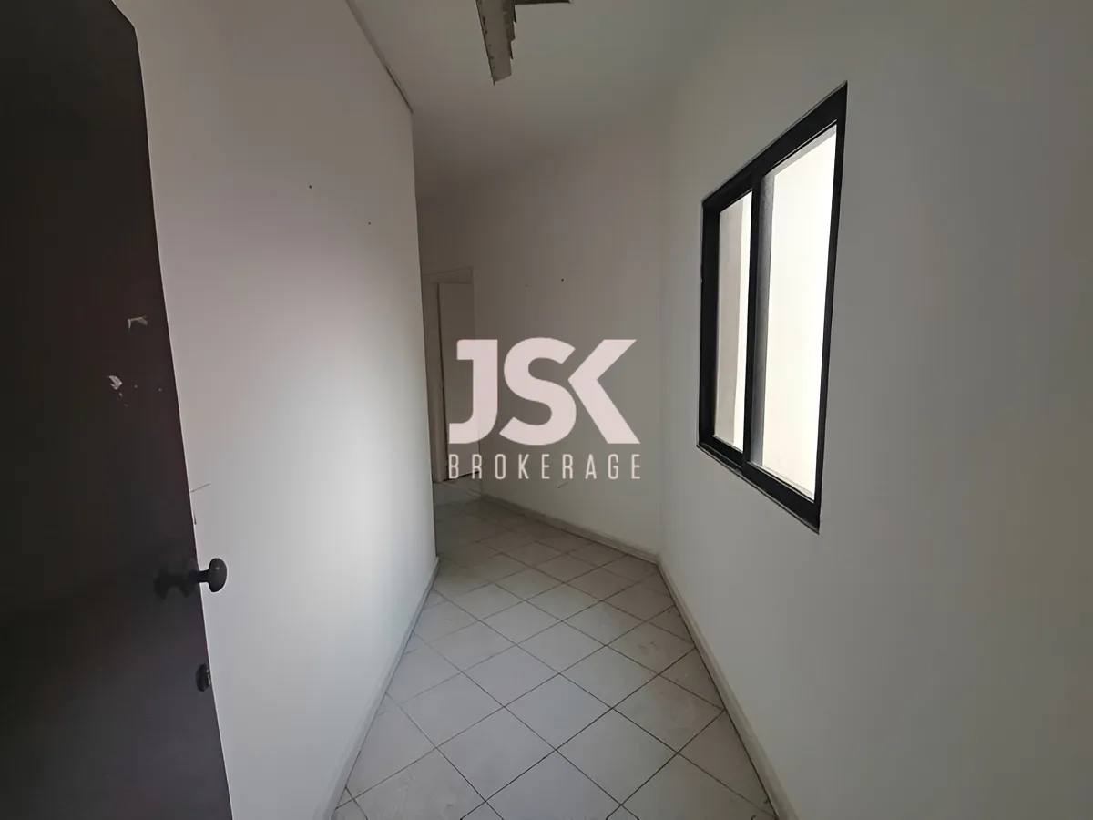 Office for Sale in Baouchriyeh