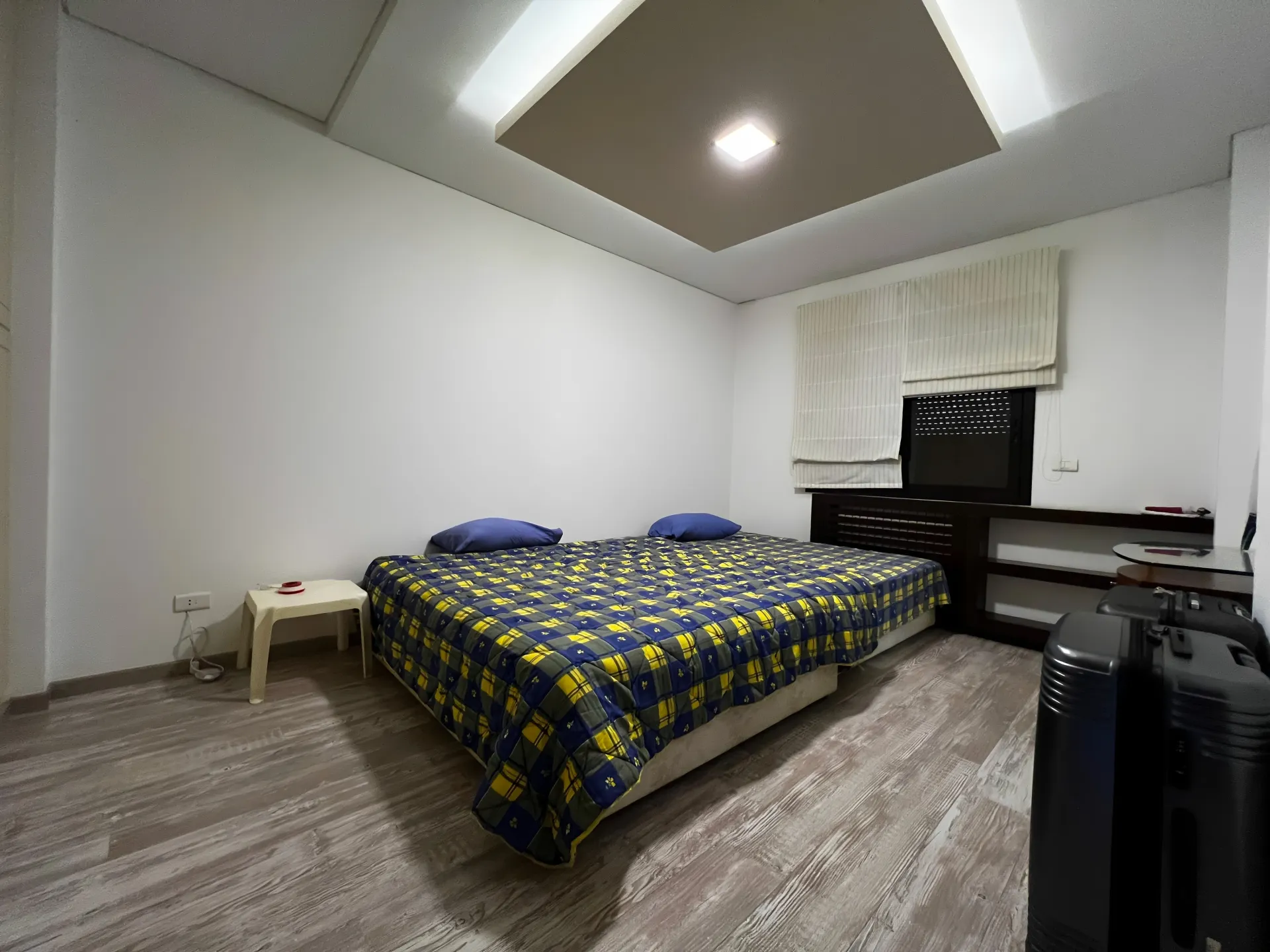 Apartment for Rent in Ballouneh