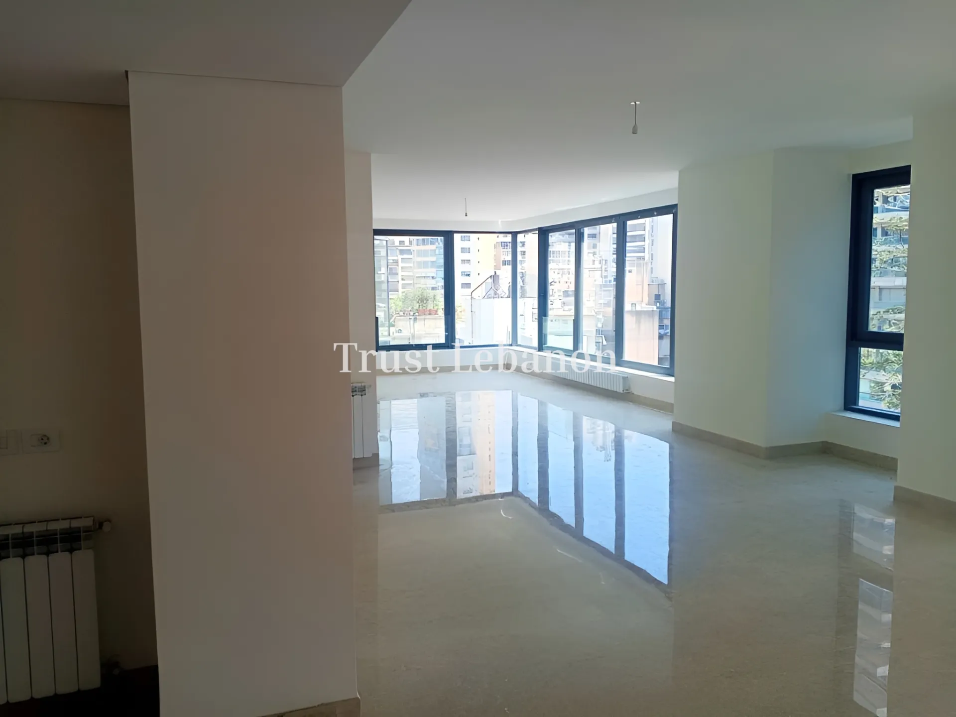 Apartment for rent in Clemenceau, Bayrut, Lebanon