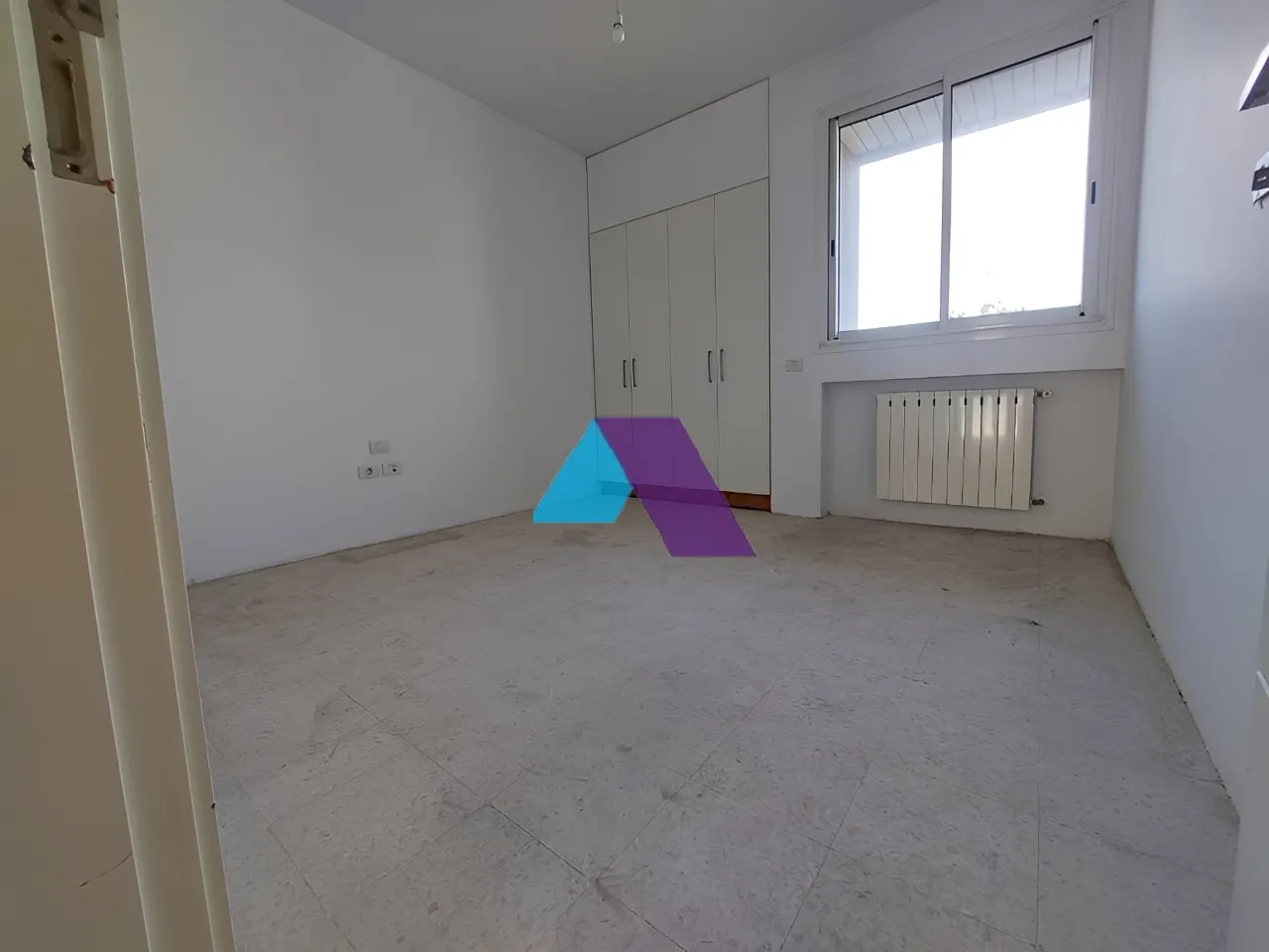 Apartment for Sale in Achrafieh - 3 bed, 4 bath