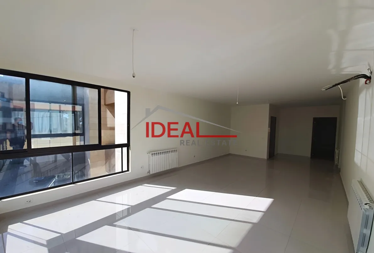 Apartment for sale in Ballouneh, Lebanon - 3 bed, 4 bath