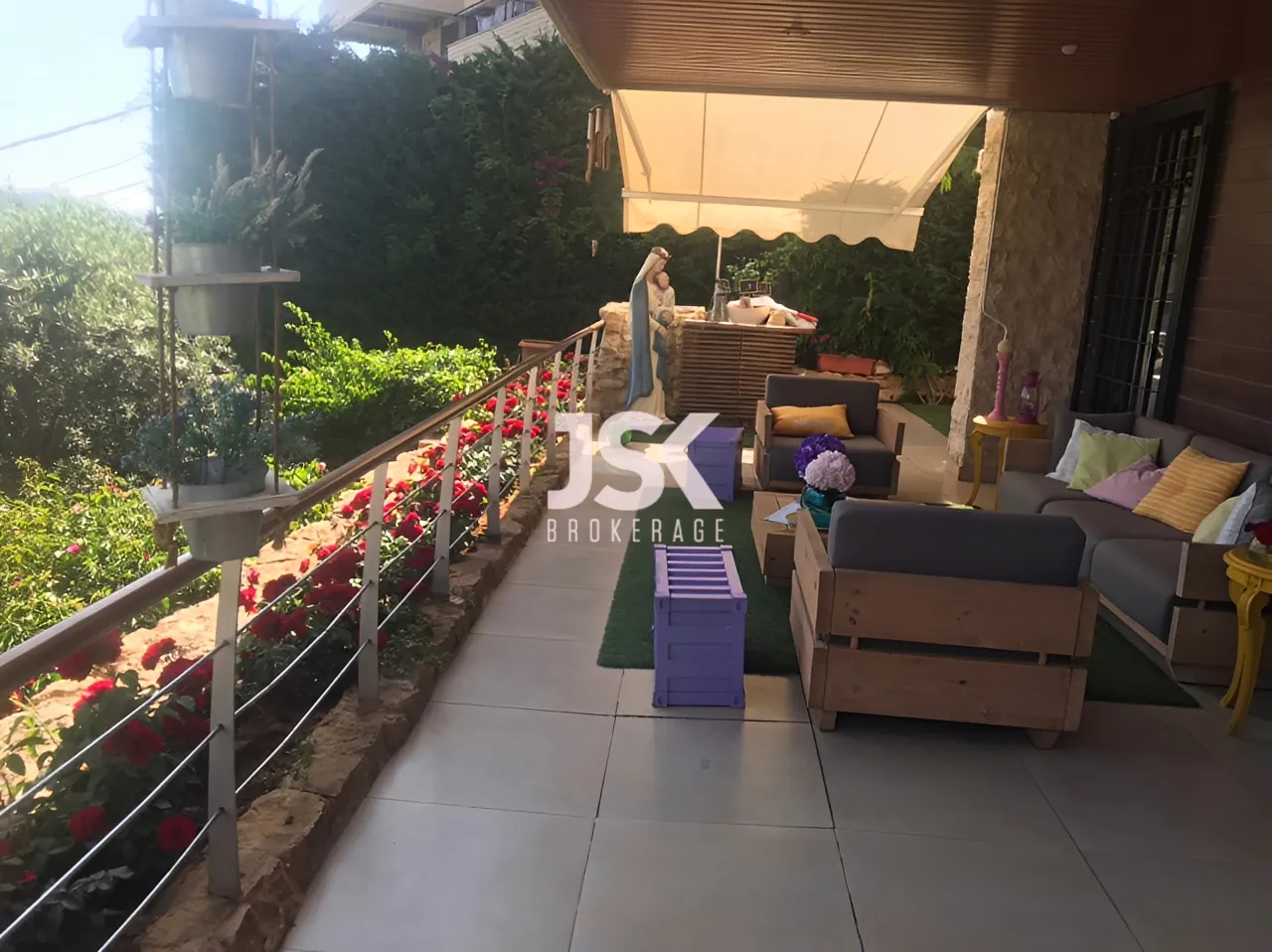 Apartment for Sale in Mansourieh - 4 bath