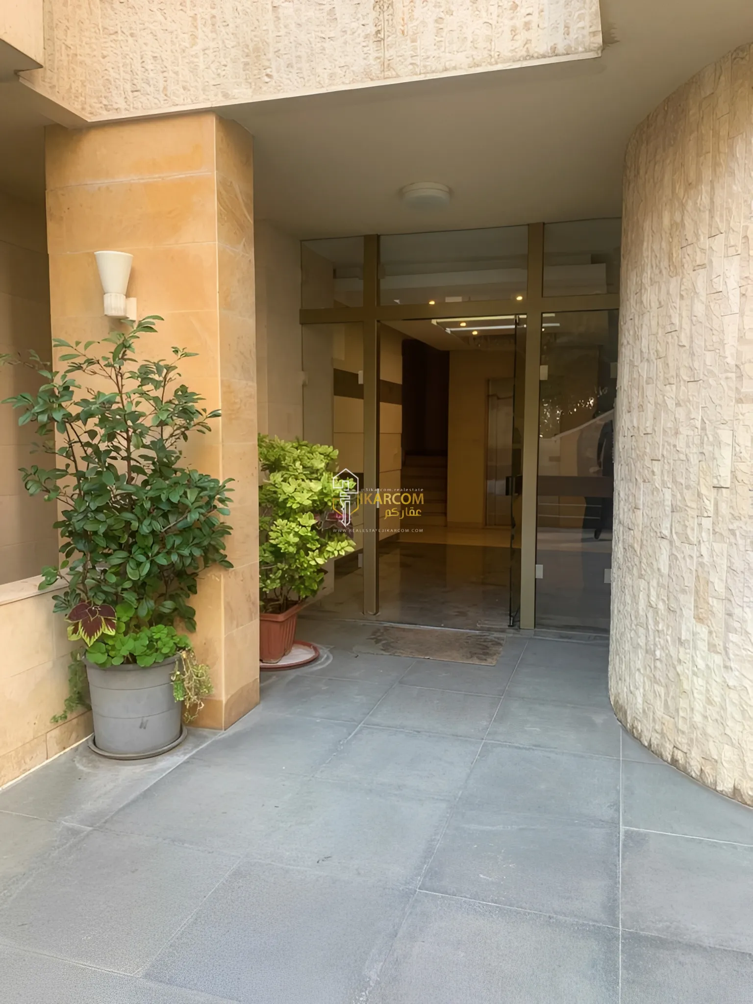 Apartment for Sale in Haret Sakher