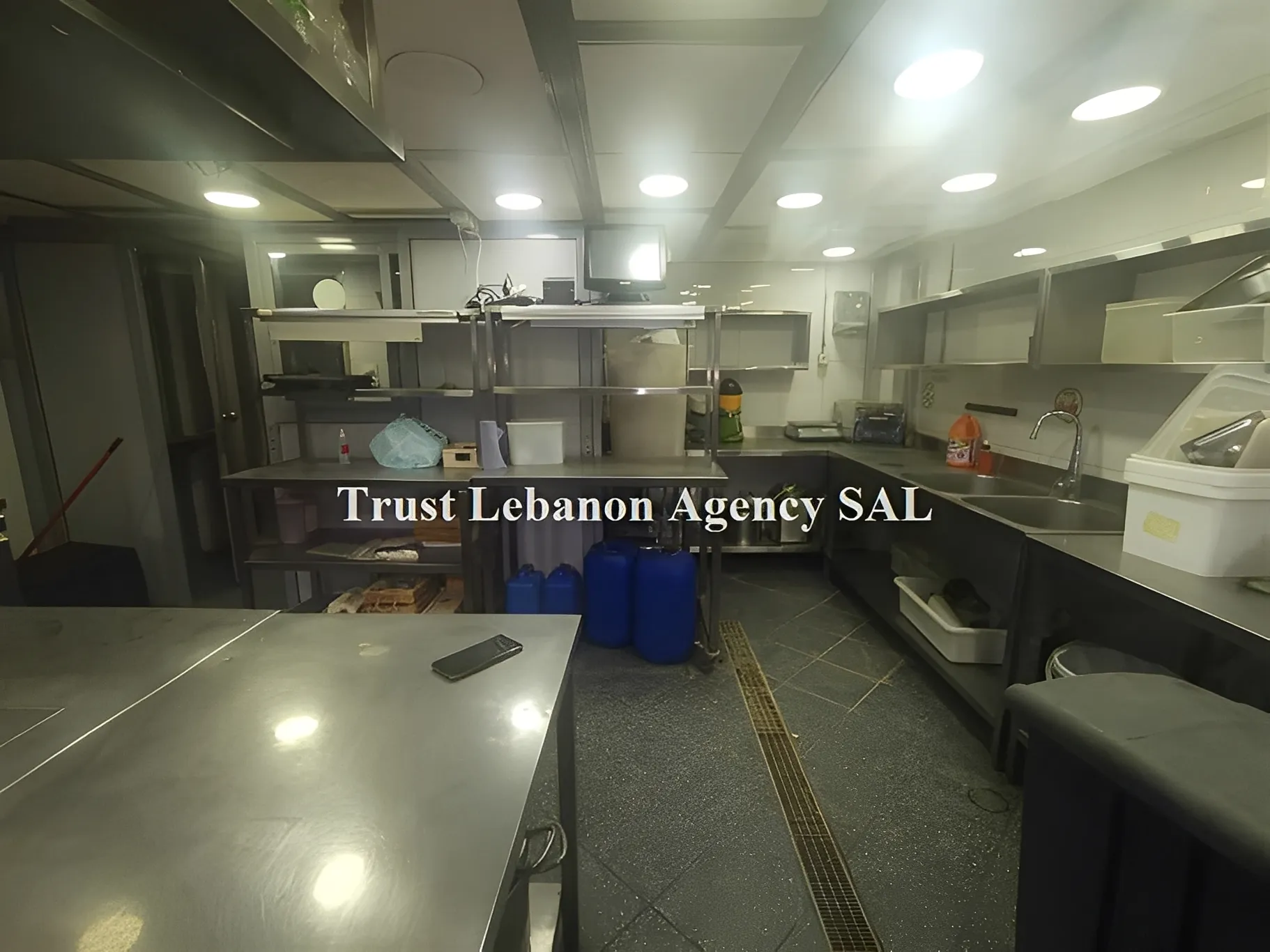 Commercial Property For Sale in Metn, Nahr El Mott