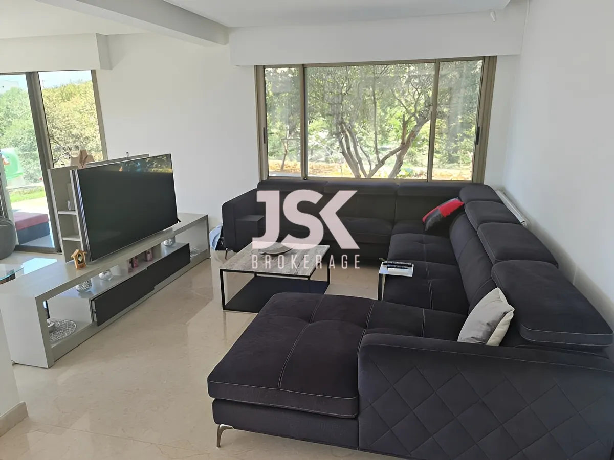 Villa for Sale in Annaya , Lebanon - 4 bed, 5 bath