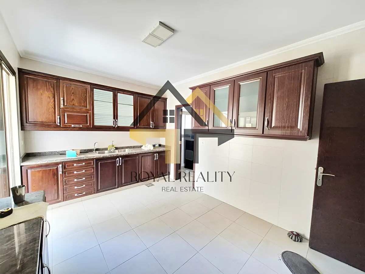 Apartment for rent in Ain Al Mraiseh