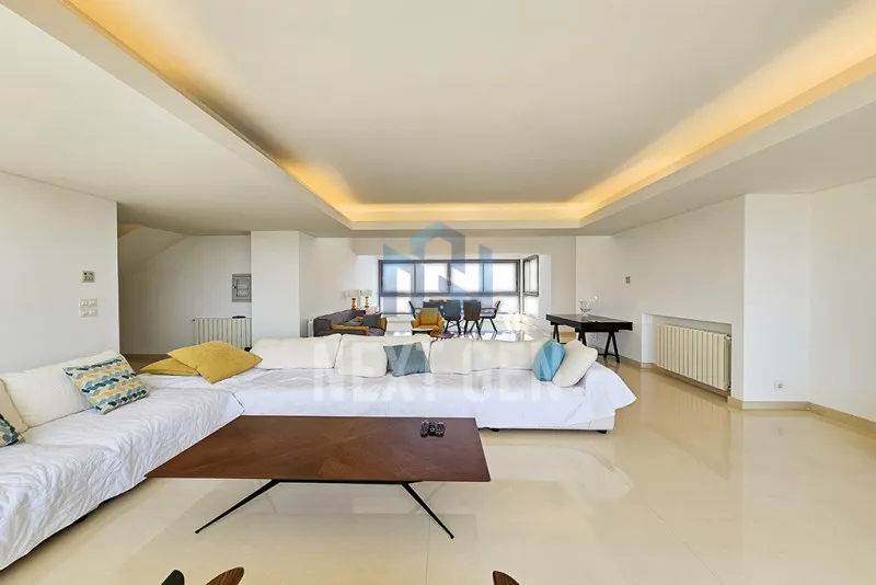 Duplex for rent in Achrafieh